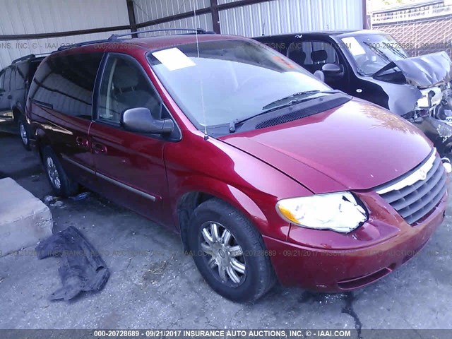 2C4GP54L25R508267-2005-chrysler-town-and-country-0