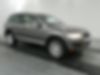 WVGFK7A90AD000970-2010-volkswagen-touareg-2