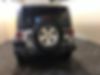 1C4BJWDG2GL110475-2016-jeep-wrangler-unlimited-2