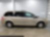 2A8HR54159R660829-2009-chrysler-town-and-country-1