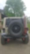 1C4BJWEG8HL587895-2017-jeep-wrangler-2