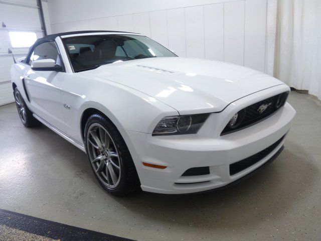 1ZVBP8FF9E5318799-2014-ford-mustang-0