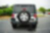 1J4HA3H15BL586608-2011-jeep-wrangler-unlimited-2