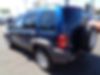 1J4GL48K24W137599-2004-jeep-liberty-2