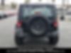 1C4BJWDG5JL850710-2018-jeep-wrangler-jk-unlimited-2