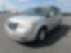 2A8HR54189R674241-2009-chrysler-town-and-country-2