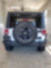 1C4BJWDG3HL590270-2017-jeep-wrangler-unlimited-2