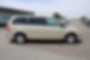 2A4RR2D13AR353183-2010-chrysler-town-and-country-1