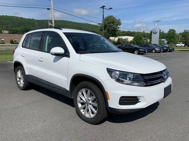 WVGBV7AX0HK042131-2017-volkswagen-tiguan-limited-0