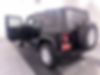 1C4BJWDG1HL510674-2017-jeep-wrangler-unlimited-2