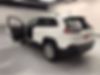 1C4PJMCB0KD167924-2019-jeep-cherokee-2