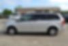 2A4RR5D1XAR460782-2010-chrysler-town-and-country-2