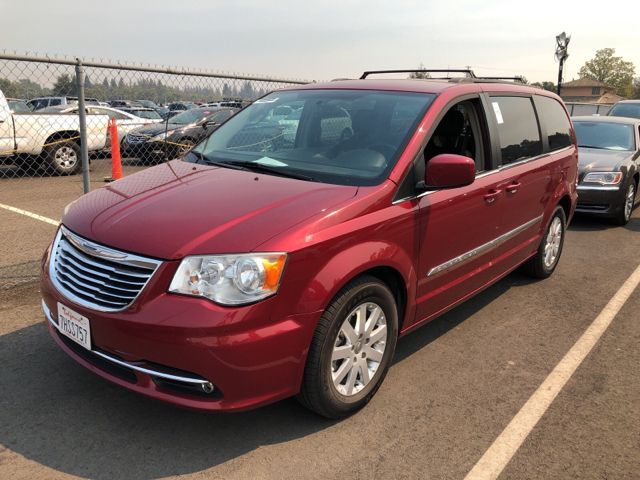 2C4RC1BGXER324567-2014-chrysler-town-country-0