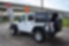 1C4BJWDG5HL581828-2017-jeep-wrangler-2