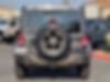 1C4BJWEG5HL515441-2017-jeep-wrangler-2
