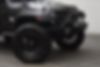 1C4BJWDG9HL551506-2017-jeep-wrangler-unlimited-2