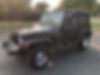 1J4FA49S5YP705960-2000-jeep-wrangler-2