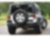 1C4BJWDG9HL510552-2017-jeep-wrangler-unlimited-2