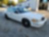 2FAFP71WXYX139203-2000-ford-crown-victoria-1