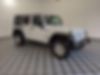 1C4BJWDG7JL883515-2018-jeep-wrangler-jk-unlimited-2