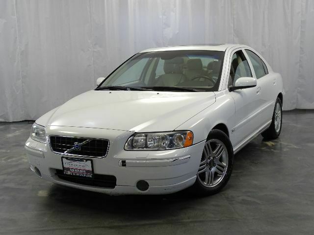 YV1RS592752448518-2005-volvo-s60-0