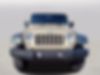 1C4BJWDG2HL569037-2017-jeep-wrangler-unlimited-2