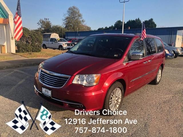 2C4RC1CG2FR572912-2015-chrysler-town-and-country-0