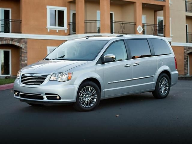2C4RC1CG4ER171067-2014-chrysler-town-and-country-0
